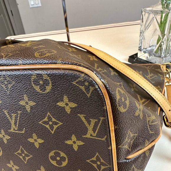 Louis Vuitton Monogram Canvas Palermo GM Shoulder Bag - Picture 8 of 17